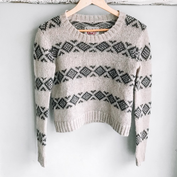 TNA Sweaters - TNA knit sweater